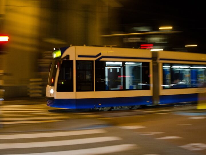 Mężczyźni oskarżeni o wypchnięcie niepełnosprawnego z tramwaju w Rudzie Śląskiej zostali aresztowani